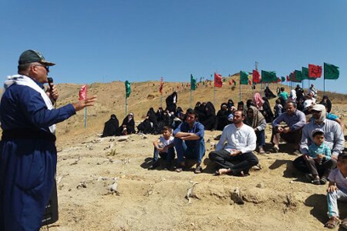 لزوم توجه به نقش راویان راهیان نور در جهاد تبیین