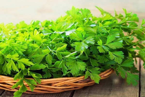 دستور تهیه آش سنتی مازندرانی مخصوص شب چهارشنبه سوری