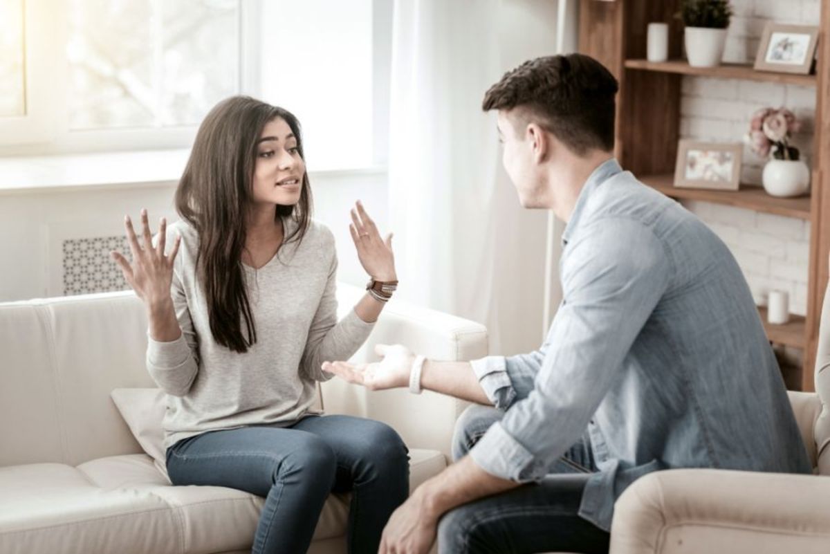 شوهرم با زبان تندش دم به دقیقه آتشم می‌زند