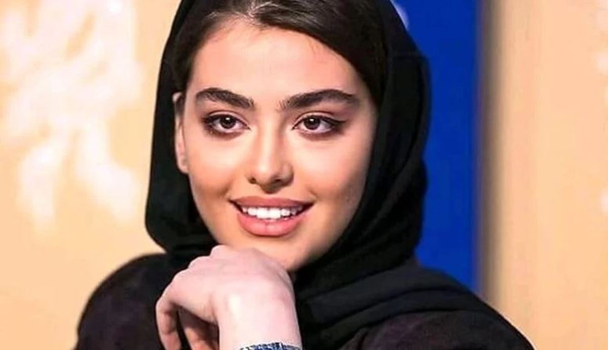 تیپ دودی ریحانه پارسا در منزل شخص خود در ترکیه + عکس