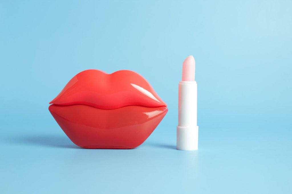 یک بالم لب خوب چه ویژگی‌هایی دارد؟