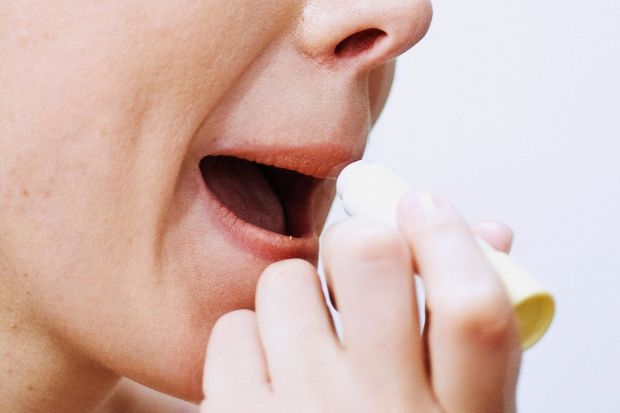یک بالم لب خوب چه ویژگی‌هایی دارد؟