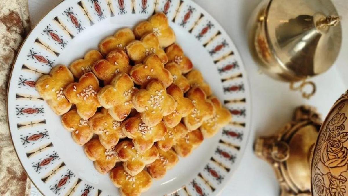 دستور تهیه شیرینی سنتی و محبوب نان چای برای مهمانی‌های عید