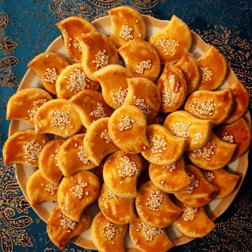 دستور تهیه شیرینی سنتی و محبوب نان چای برای مهمانی‌های عید