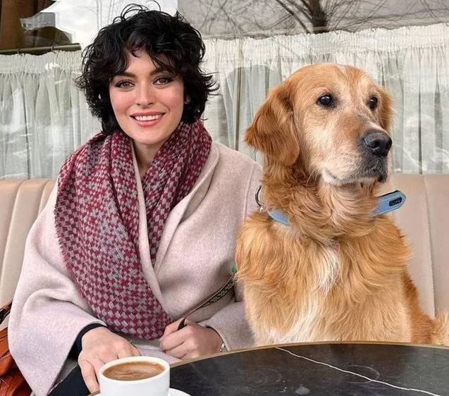 سگی که بعد از زلزله مرگبار ترکیه به بازیگر زن معروف ترکیه‌ای رسید + عکس