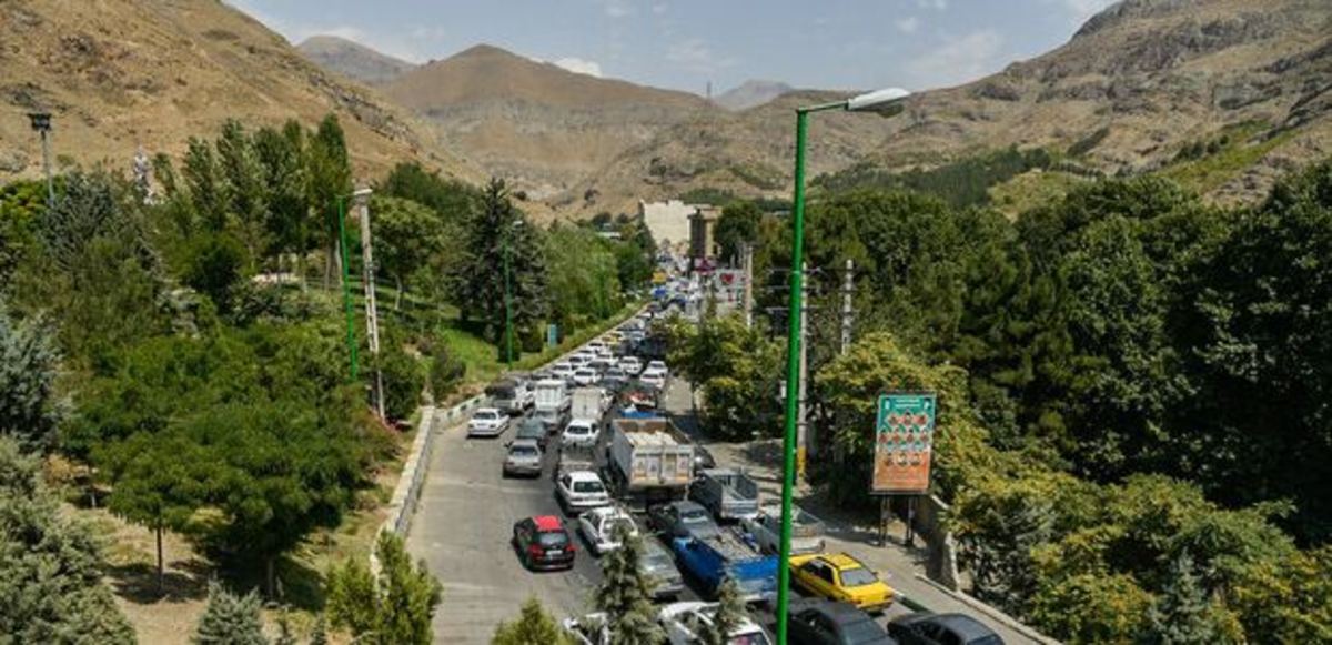 چالوس دو طرفه شد/تداوم ترافیک پرحجم در جاده‌های منتهی به شمال و بارش باران در ۲ استان