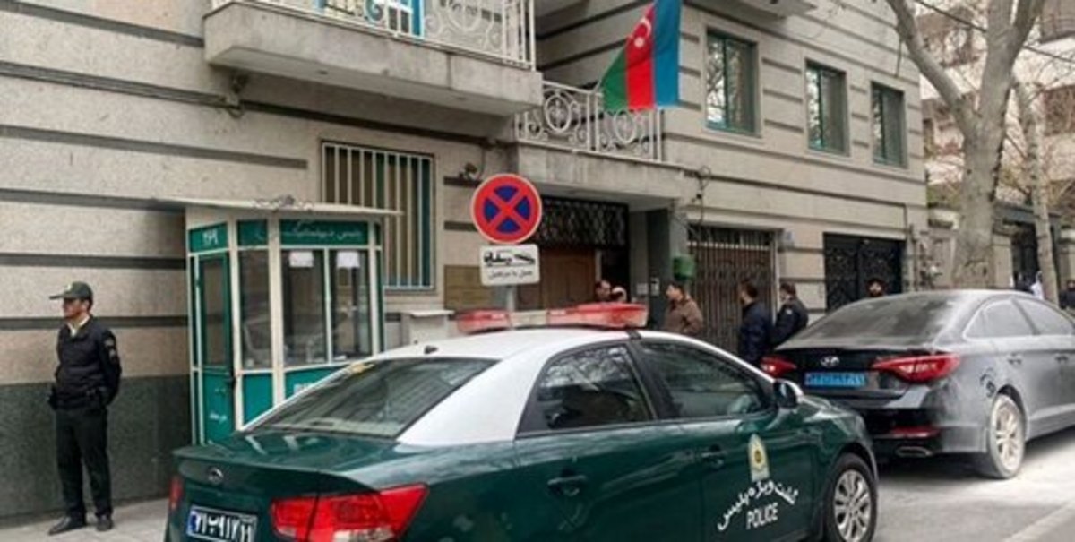 پیامک دروغی که سفارت را به خون کشید!