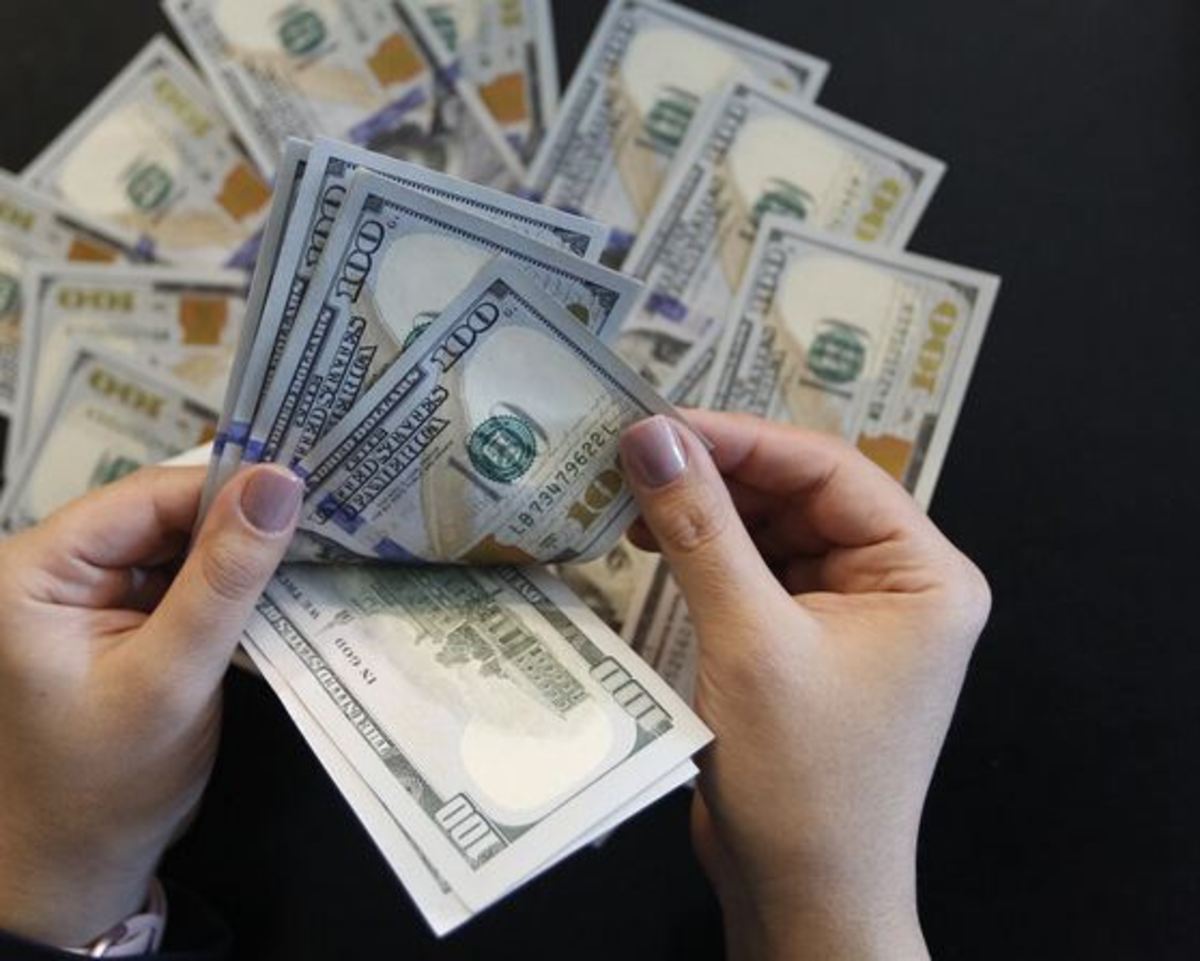 افزایش اندک قیمت دلار در صرافی‌ها
