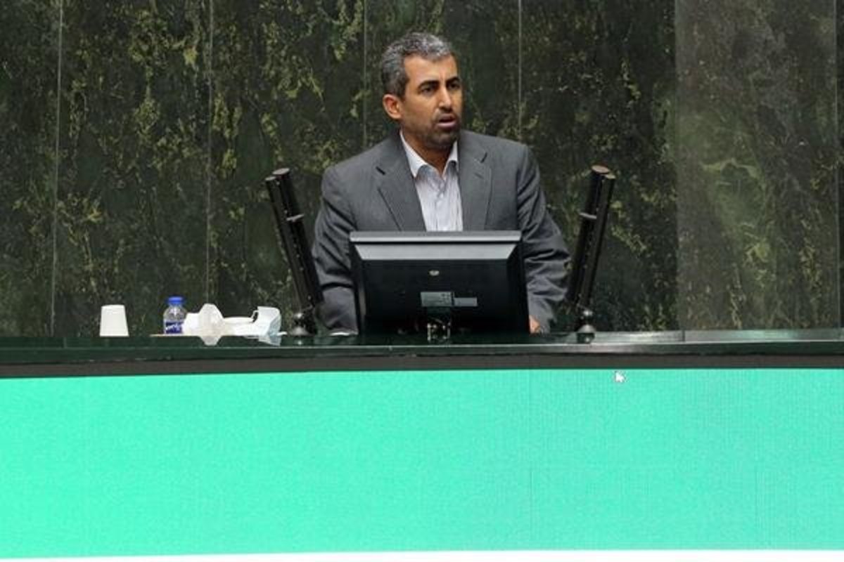 مطالبه نماینده کرمان از وزیر کشور برای پشتیبانی از کشاورزان کرمانی