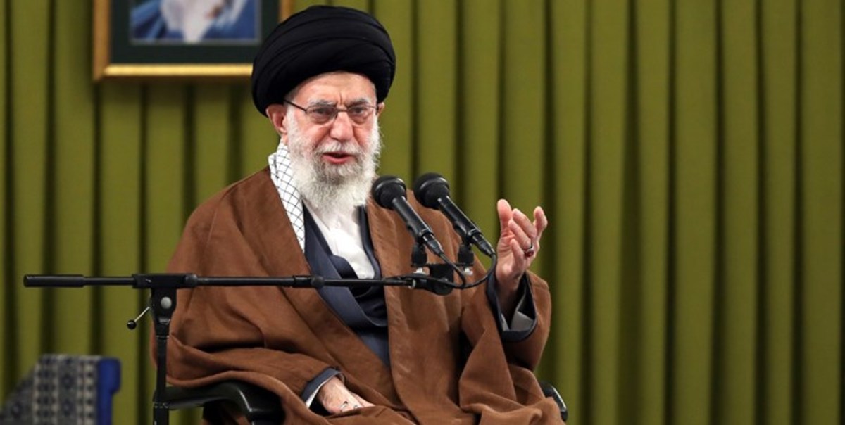 مروری بر بیانات رهبر انقلاب درباره «عید سعید فطر»