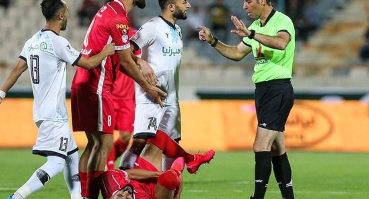 پیکان رسماً به داوری بازی با پرسپولیس اعتراض کرد