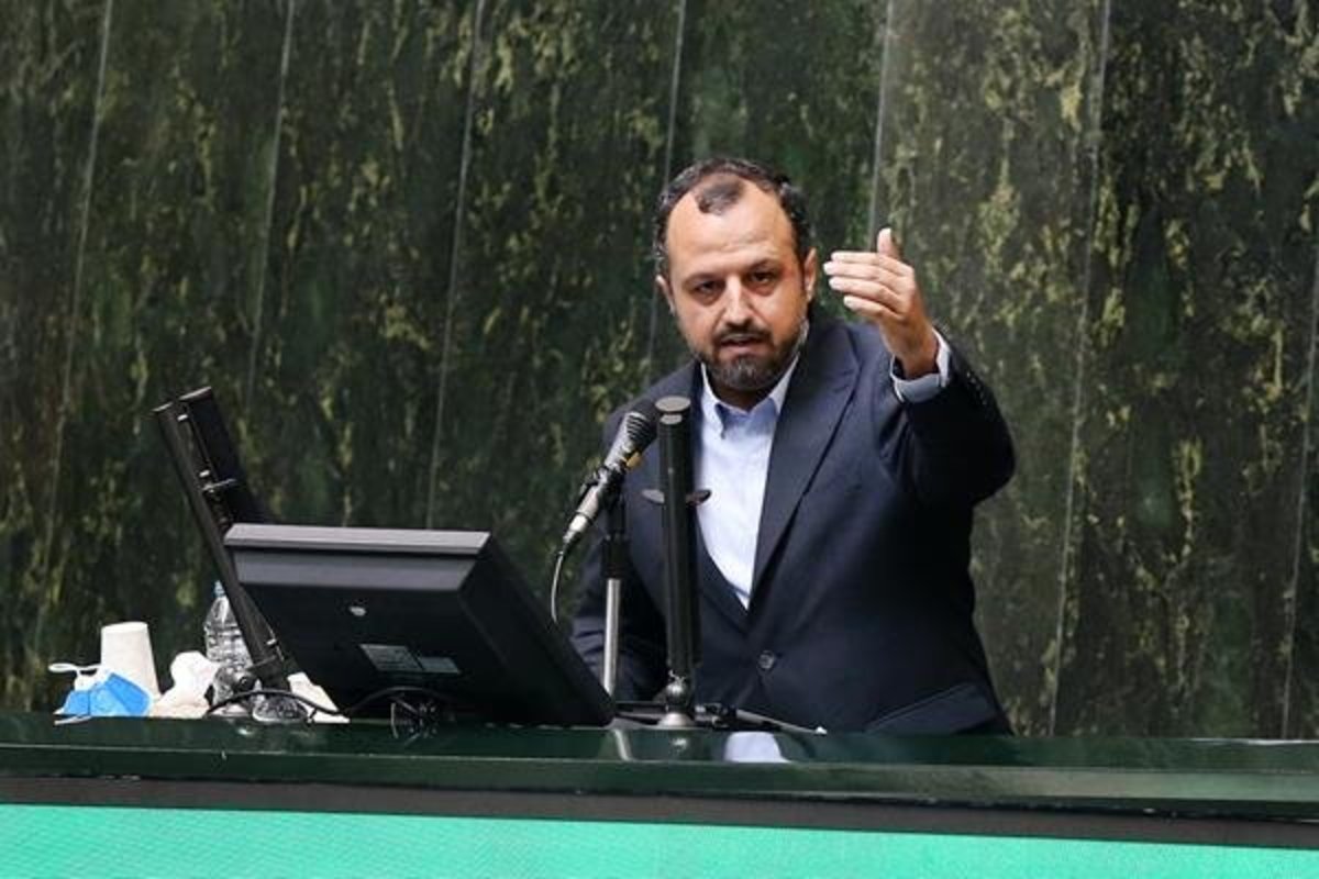 خاندوزی: با اصلاح ساختار، قیمت نان برای مصرف‌کنندگان عادی تفاوتی نمی‌کند