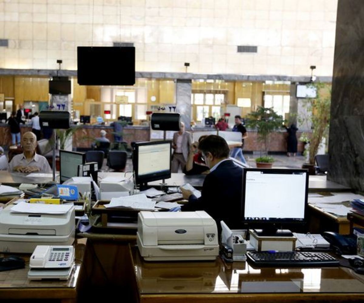 بانک‌ها باید مطالبات خود از دانه درشت‌ها را پیگیری کنند