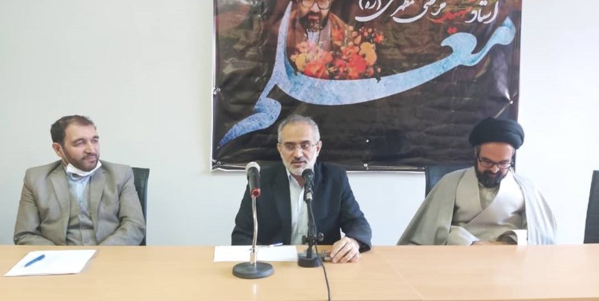 برخی مرعوب فضاسازی کاذب دشمنان شده و شجاعت دفاع از جبهه حق را ندارند