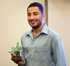 نوید محمد زاده 800 خواهر دارد !