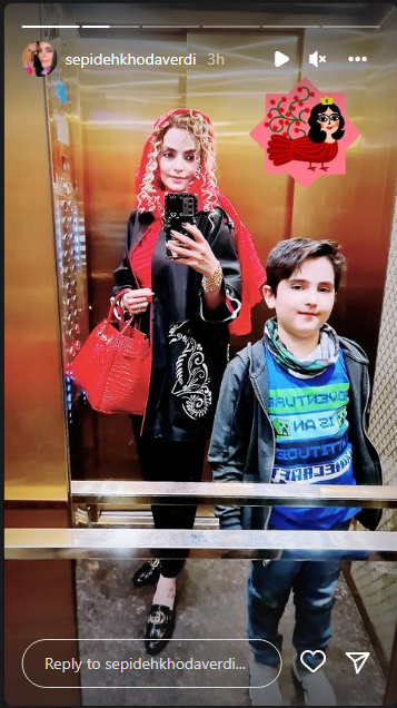 آسانسور عکاسخانه سپیده خداوردی و پسر خاله اش