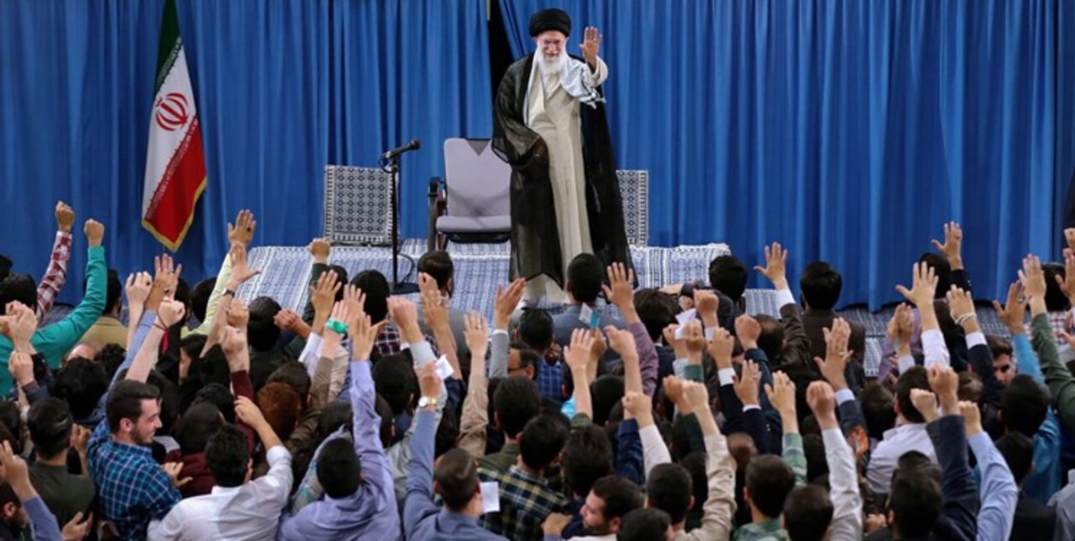نمایندگان کدام تشکل‌ها در دیدار با رهبر انقلاب سخنرانی می‌کنند؟