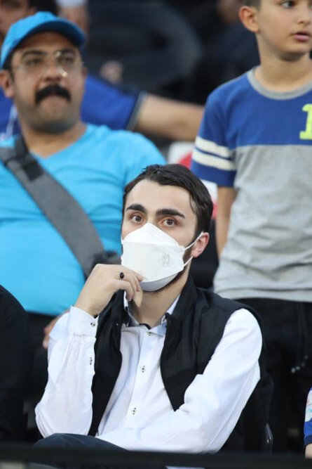 مهمان ویژه استقلال: احمد خمینی به استادیوم آمده بود + عکس