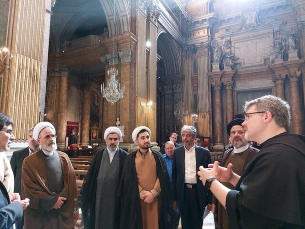 آیت الله اعرافی در واتیکان از چه موضعی با رهبران کاتولیک صحبت کرد؟
