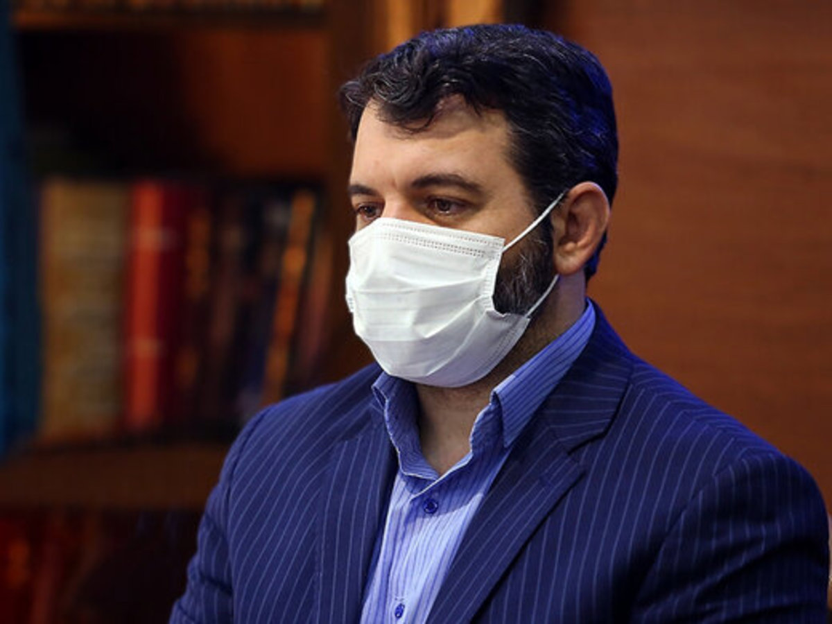 اگر حس می‌کنید در بخش خصوصی درآمد بیشتر دارید، تشریف ببرید!
