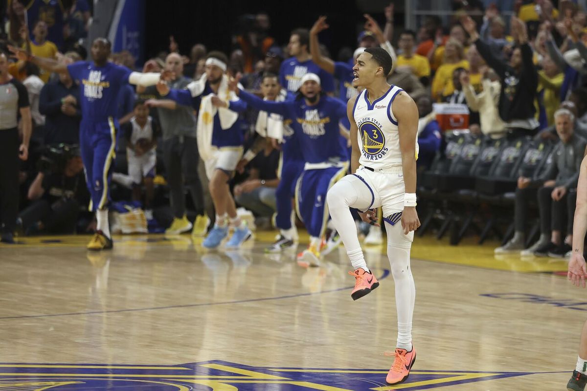 گلدن‌استیت فینال NBA را به تساوی کشاند