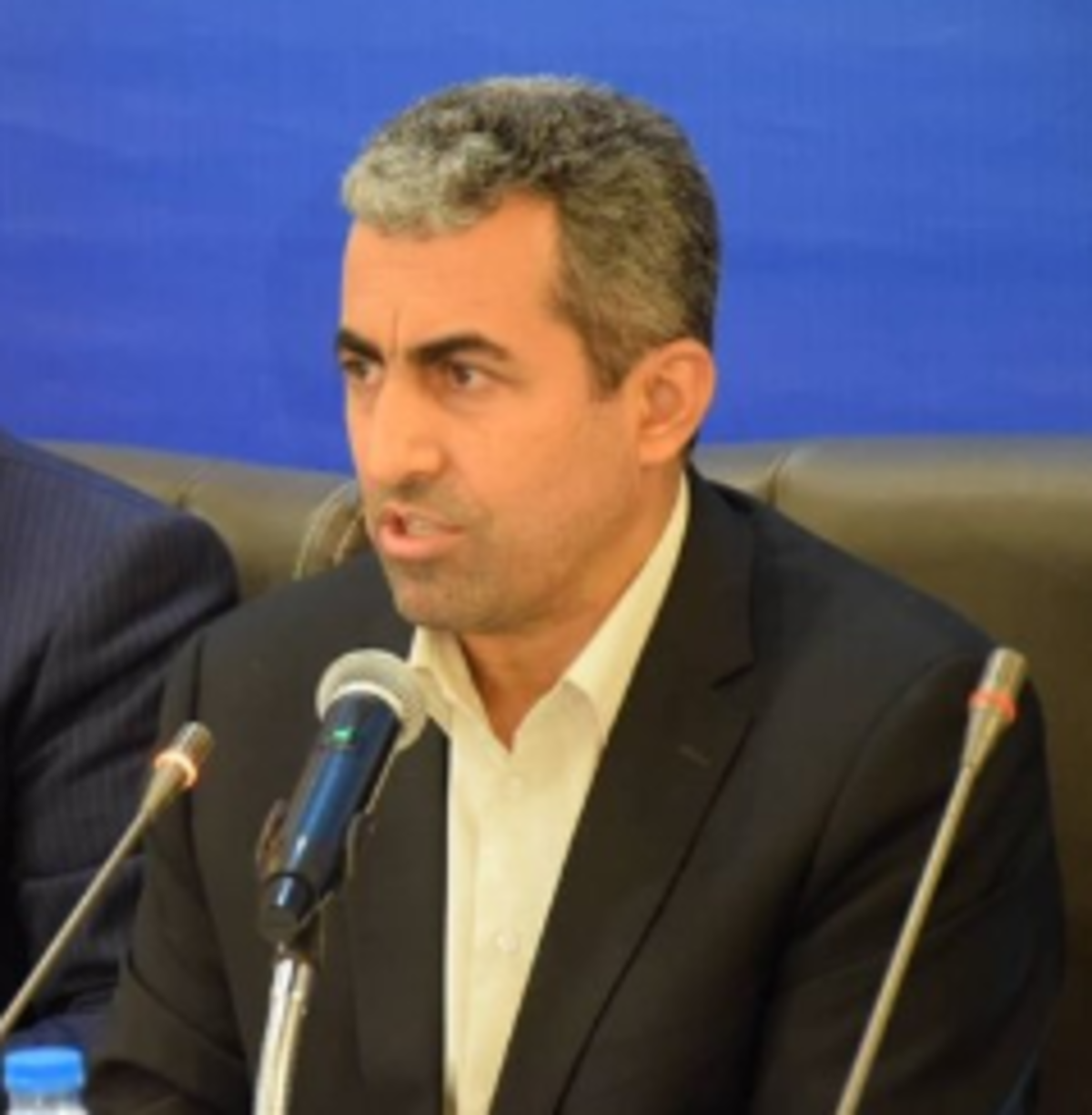 کمیسیون اقتصادی مجلس از پیشنهاد دولت برای توسعه مناطق آزاد استقبال می‌کند