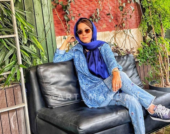 کلبه جنگلی با تیپ لی شهرزاد کمال زاده کلبه جنگلی با تیپ لی شهرزاد کمال زاده
