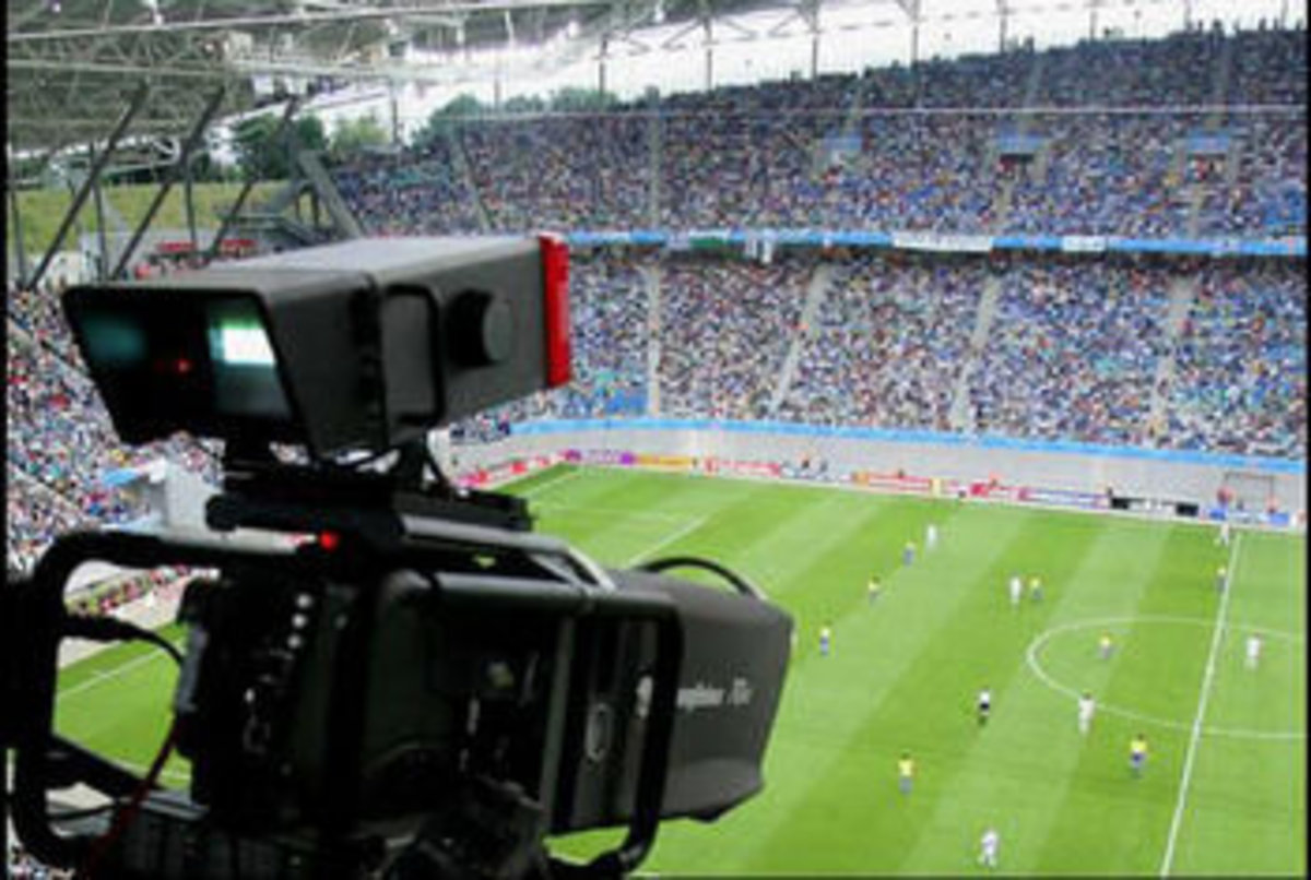 پخش همزمان دیدار‌های پرسپولیس و استقلال از تلویزیون