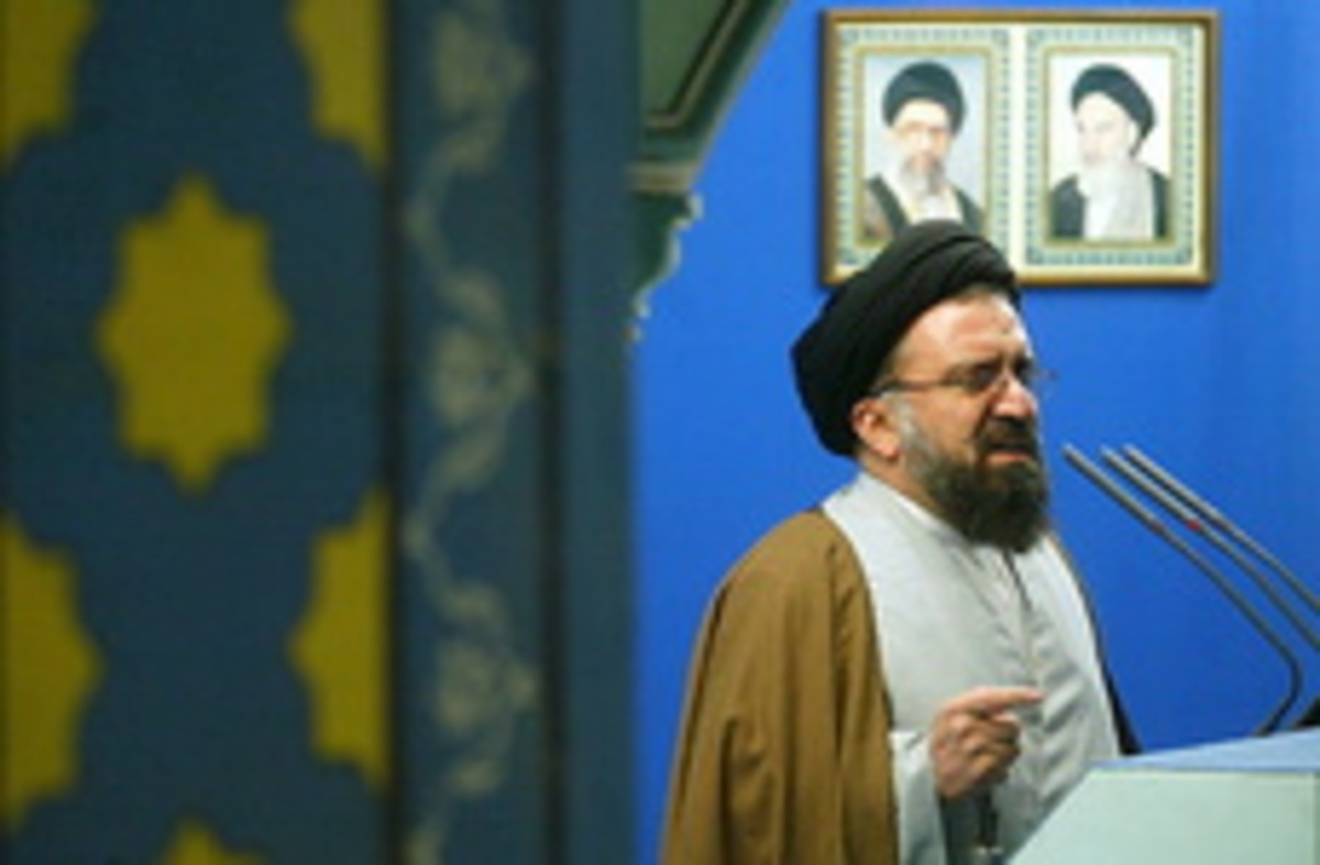 خاتمی: انقلاب اسلامی به کسی باج نمی‌دهد بلکه توی دهن زورگو می‌زند
