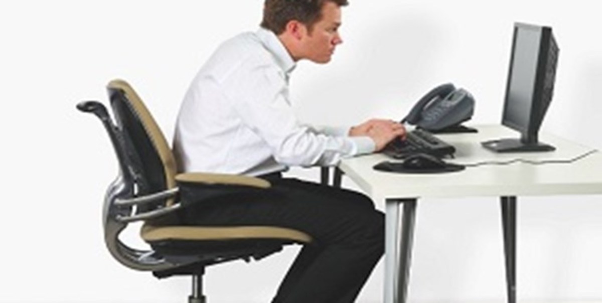 بهترین حالت نشستن کدام است؟