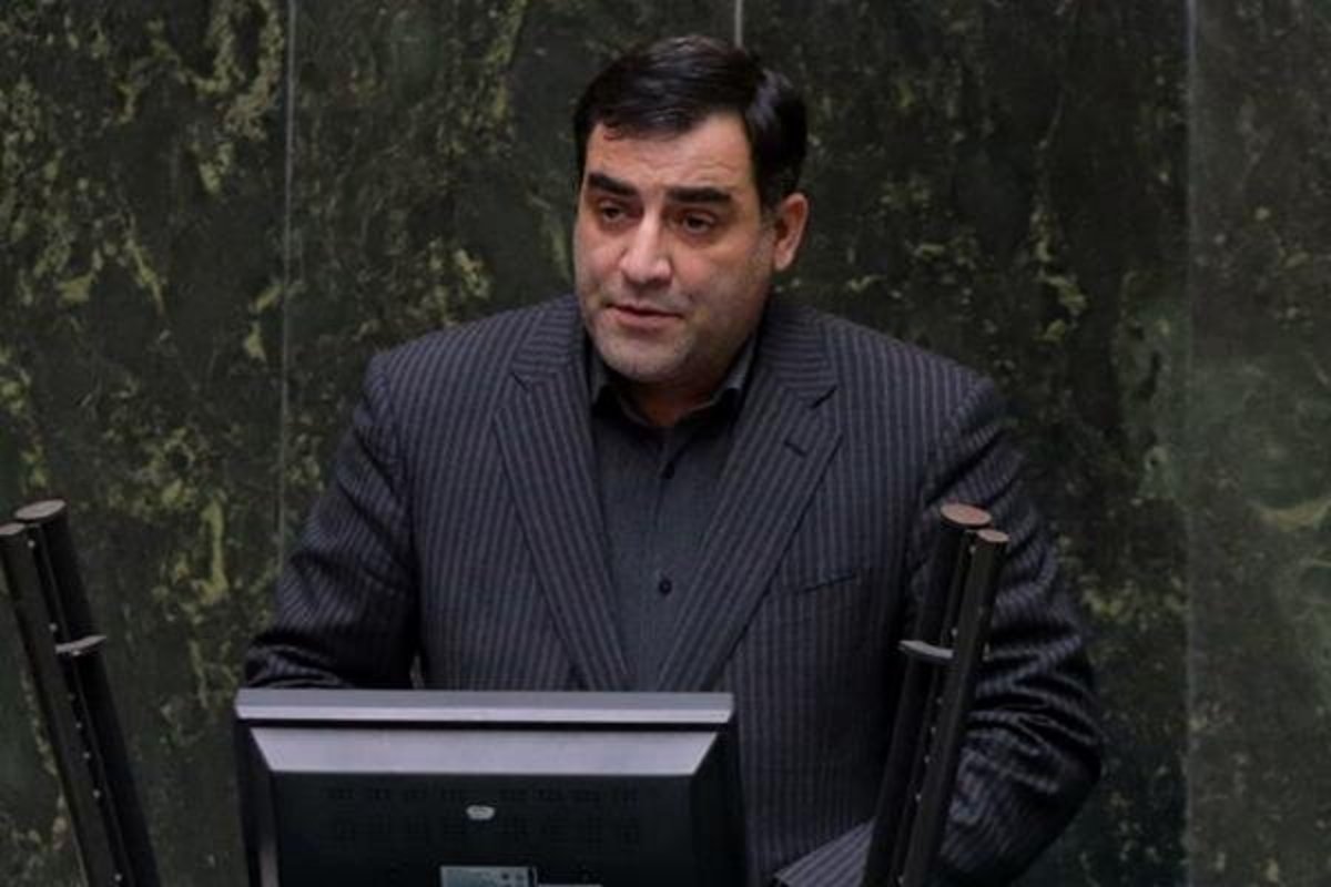حسینی: انتظار مردم اقدام شجاعانه دولت برای مقابله با گرانی‌هاست
