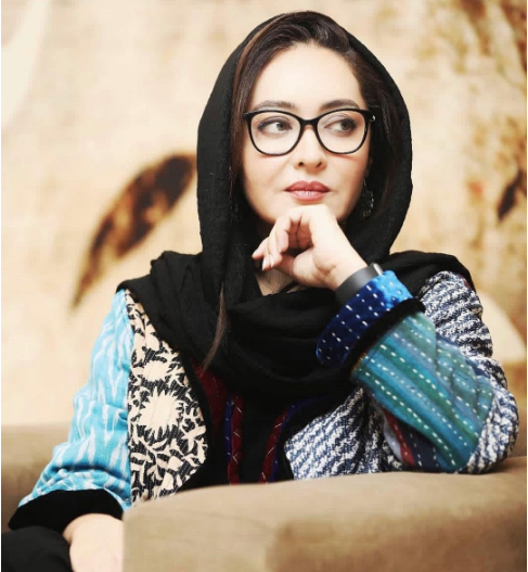 نیکی کریمی و ژست متفکرانه اش