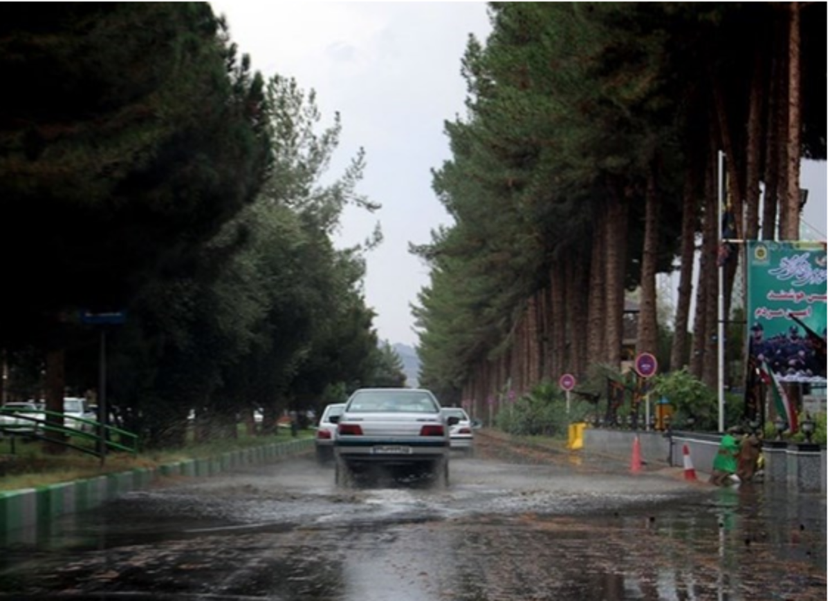 هواشناسی ایران ۱۴۰۱/۰۳/۲۸؛ رگبار و وزش باد شدید ۵ روزه در برخی استان‌ها/ توده گردوخاک امروز وارد کشور می‌شود
