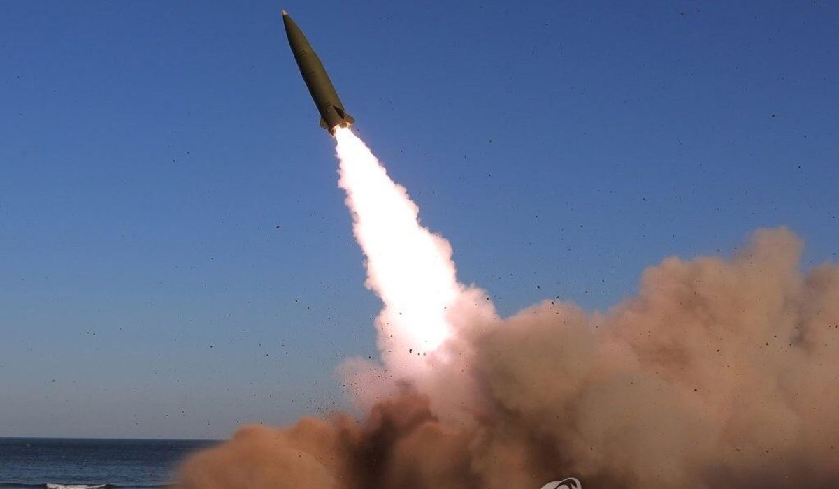 کره شمالی یک موشک بالستیک آزمایش کرد