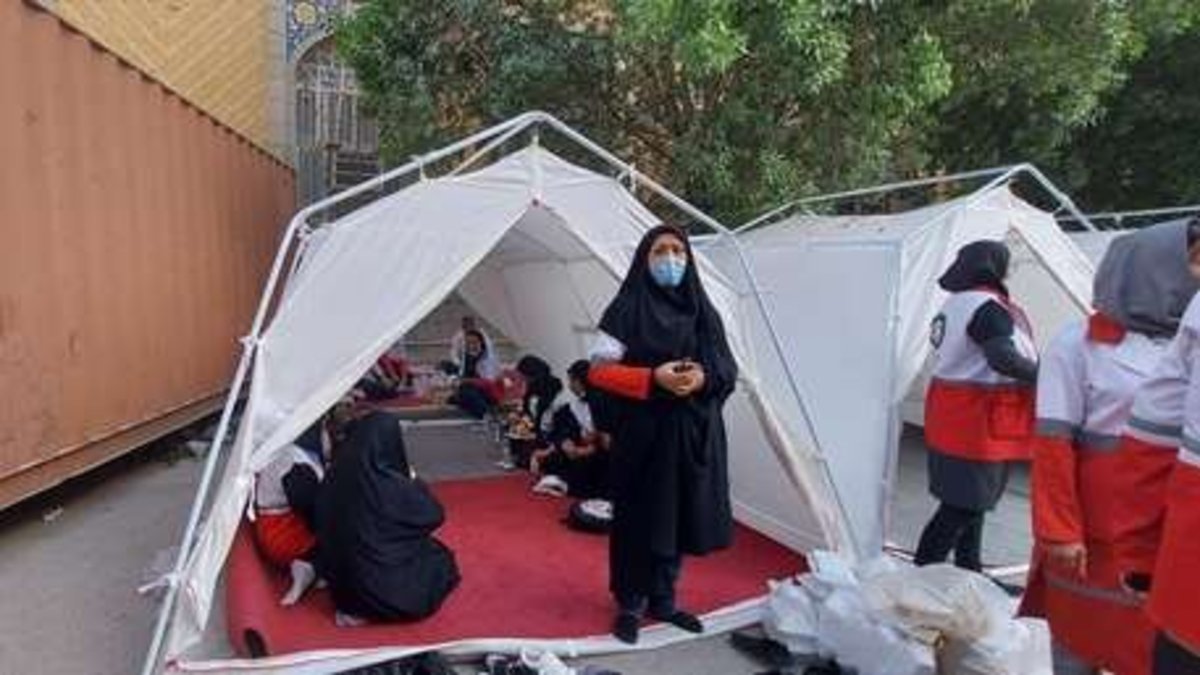 آغاز حمایت روانی از بازماندگان سانحه متروپل با فعالیت تیم‌های «سحر» هلال احمر