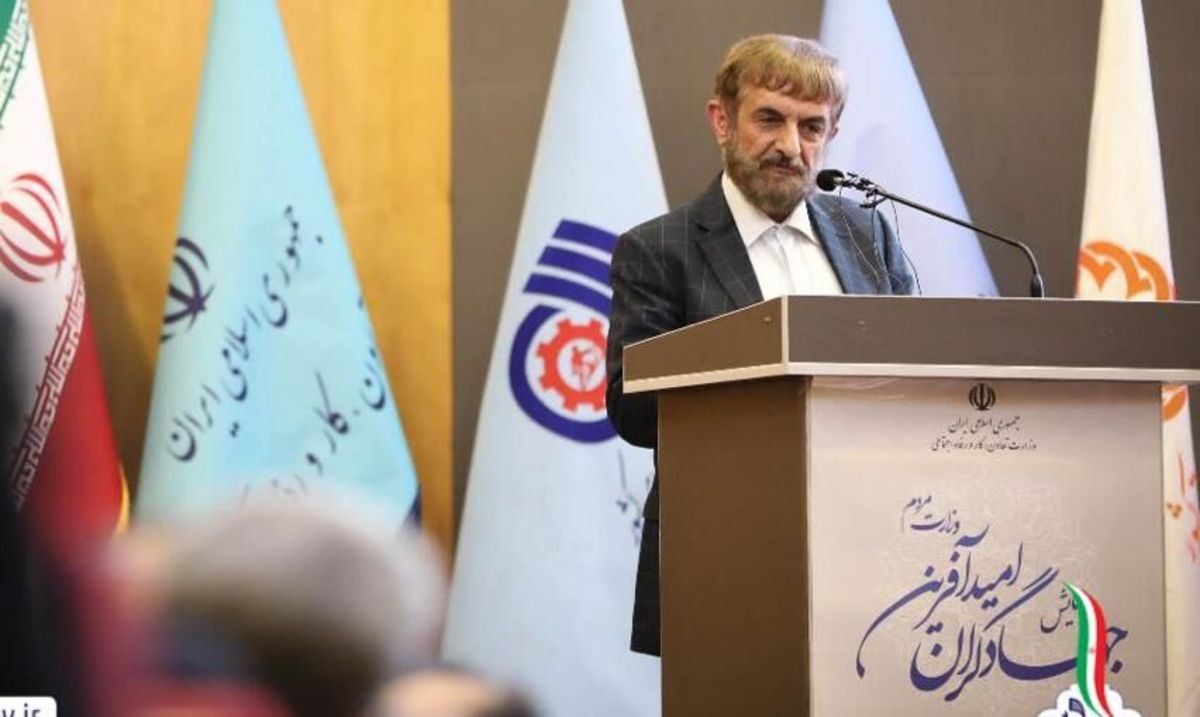 وظیفه روابط عمومی انتقال سخنان مردم به دستگاه است