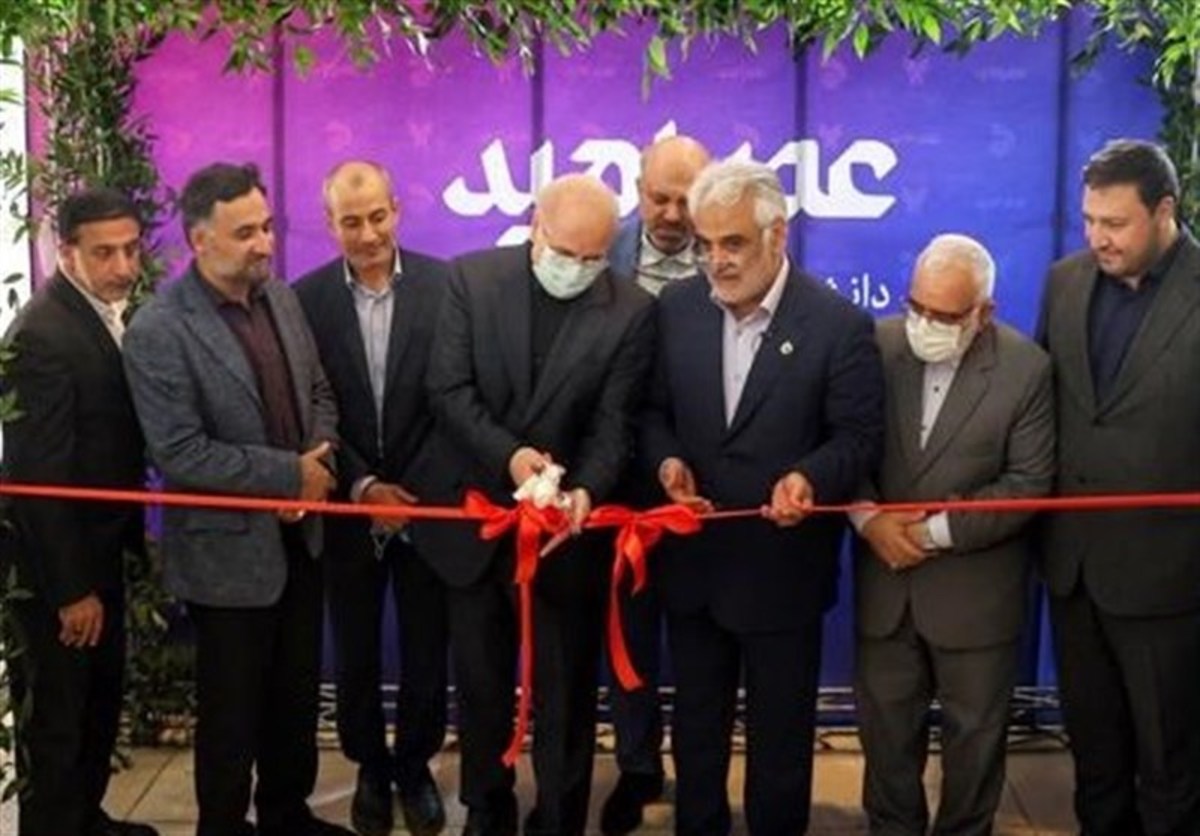 قالیباف نمایشگاه ملی عصر امید را افتتاح کرد