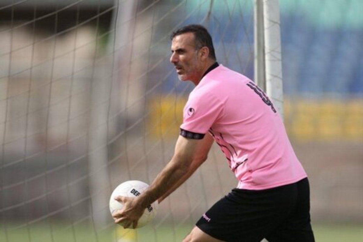 امضا رسمی قرارداد مربیگری سیدجلال توسط مدیرعامل پرسپولیس