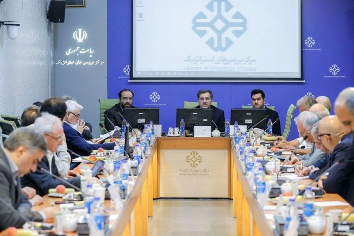 نگاه دولت به تولید، راهبردی است/ماموریت مرکز استراتژیک توسعه شبکه نخبگانی است