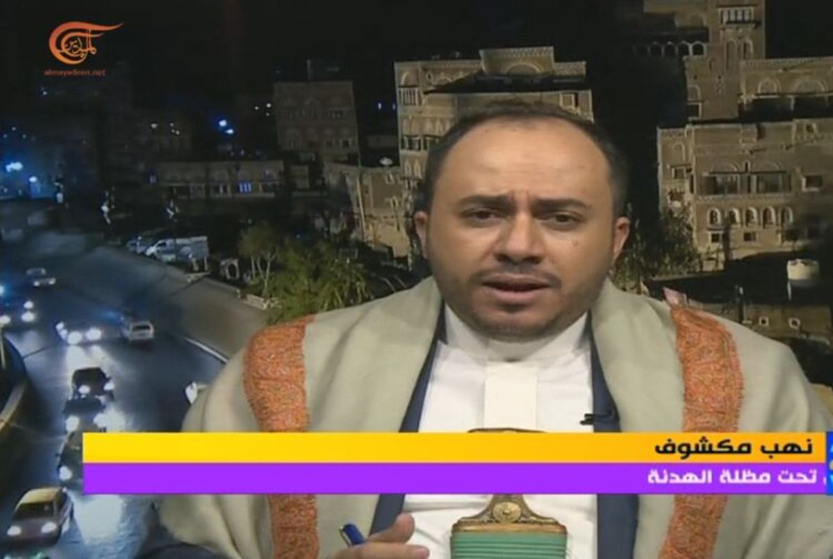 مقام یمنی: نفت یمن به سرقت و درآمدش به یک بانک سعودی واریز می‌شود