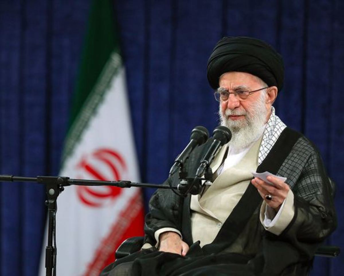 رهبر معظم انقلاب درگذشت همسر حجت‌الاسلام راشد یزدی را تسلیت گفتند