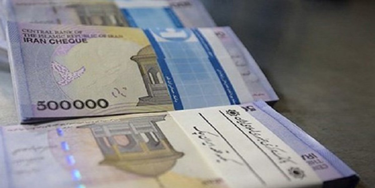 کاهش رشد نقدینگی در بهار نسبت به سال گذشته/ اضافه برداشت بانکها خط قرمز بانک مرکزی است