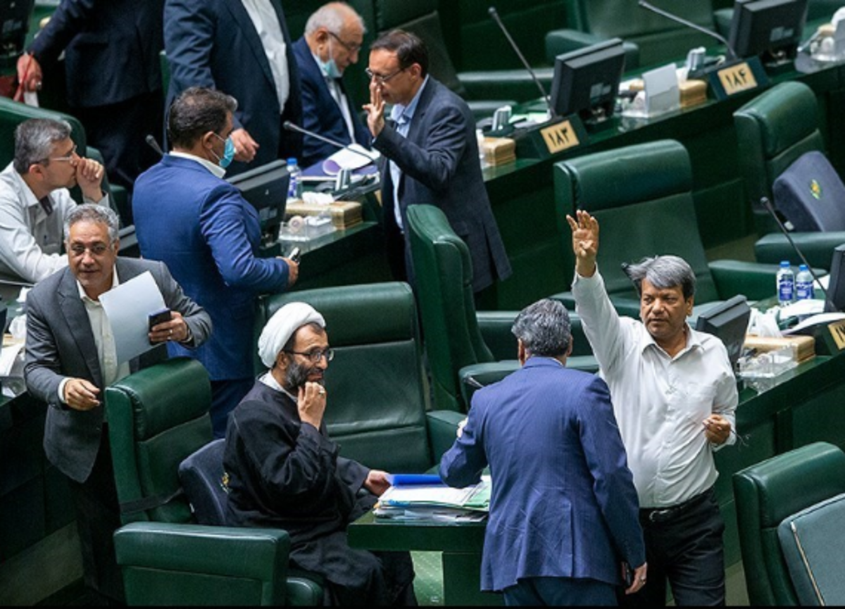 تحقیق و تفحص از عملکرد فدراسیون سوارکاری در مجلس کلید خورد