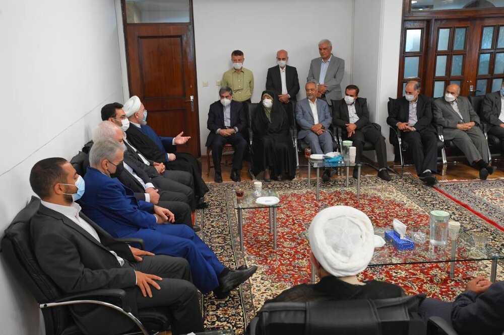 روحانی: دولت را با چند صد میلیون تحویل گرفتم و با چند میلیارد دلار اسکناس تحویل دادیم