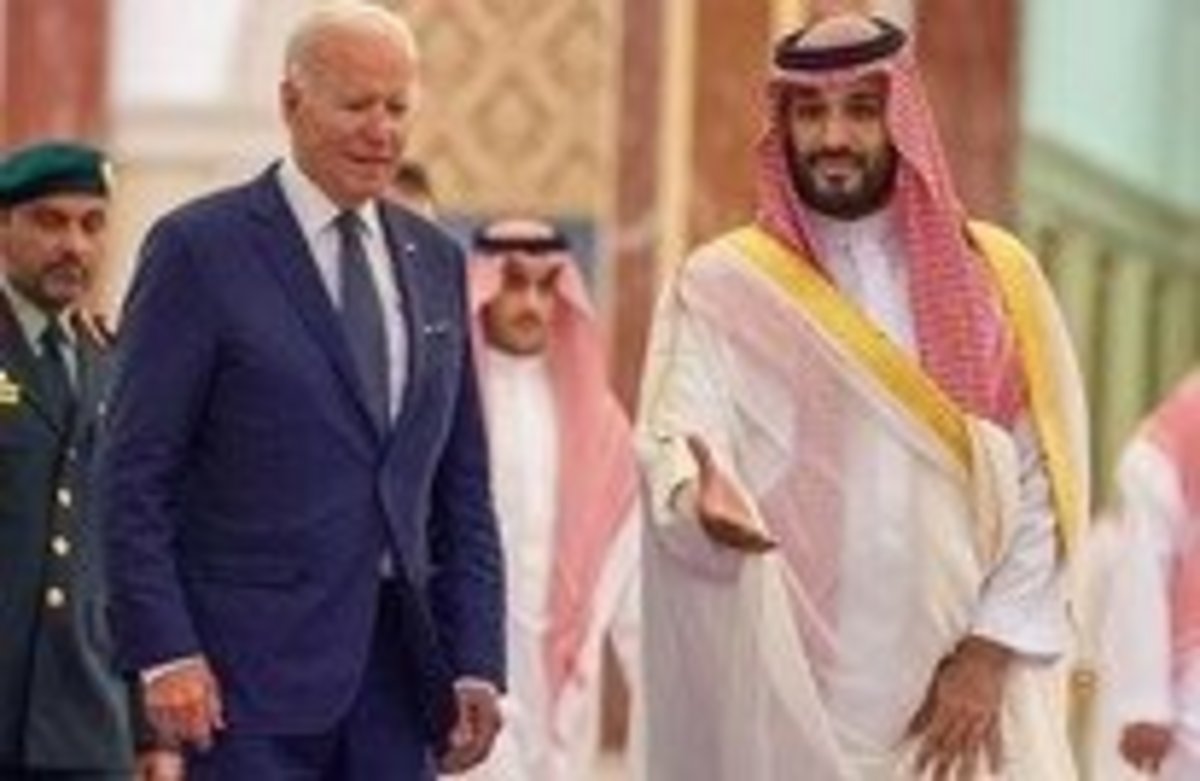 فواد ایزدی: آمریکا قصد ترک منطقه را ندارد/ باید توانمندی‌های خود را ارتقا دهیم