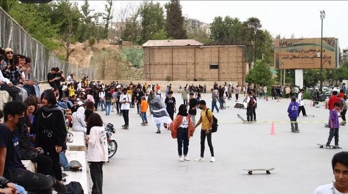 ماجرای تجمع هنجار شکن نوجوانان شیراز چه بود + ورود دادگستری فارس