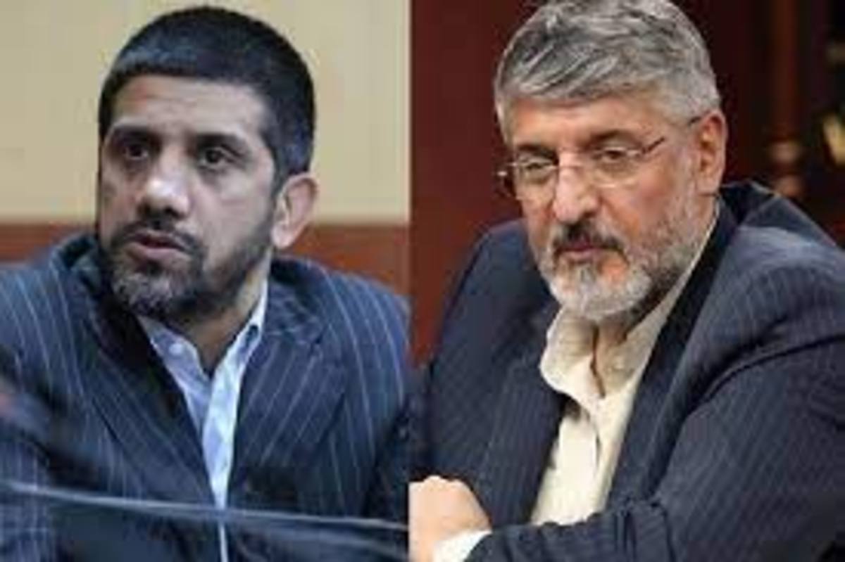 پوست موزی که پولادگر زیر پای وزیر انداخت