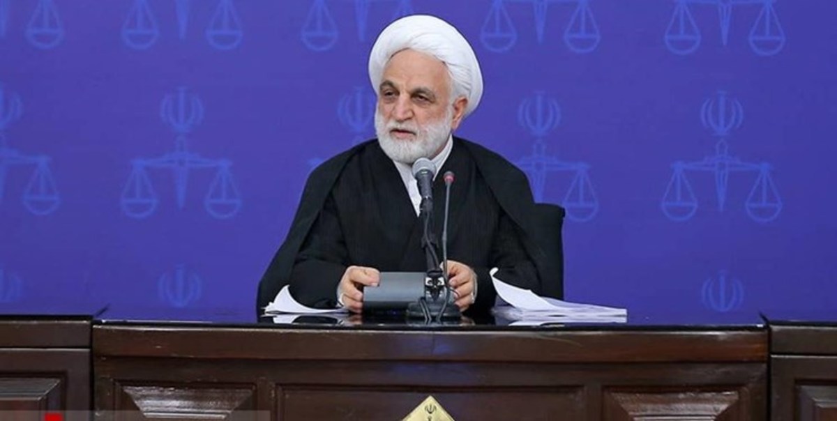 اژه ای: مردم با پیروی از امامین خود بر تمامی توطئه‌های دشمن پیروز شدند