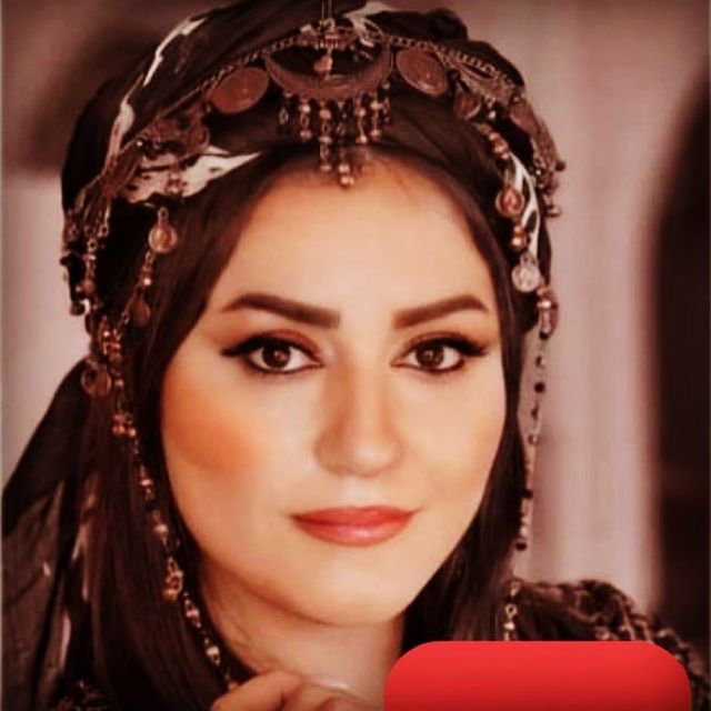 نصیحت نعیمه نظام دوست برای مختار تا این سری بتونه بپیچه به بازی نصیحت نعیمه نظام دوست برای مختار تا این سری بتونه بپیچه به بازی