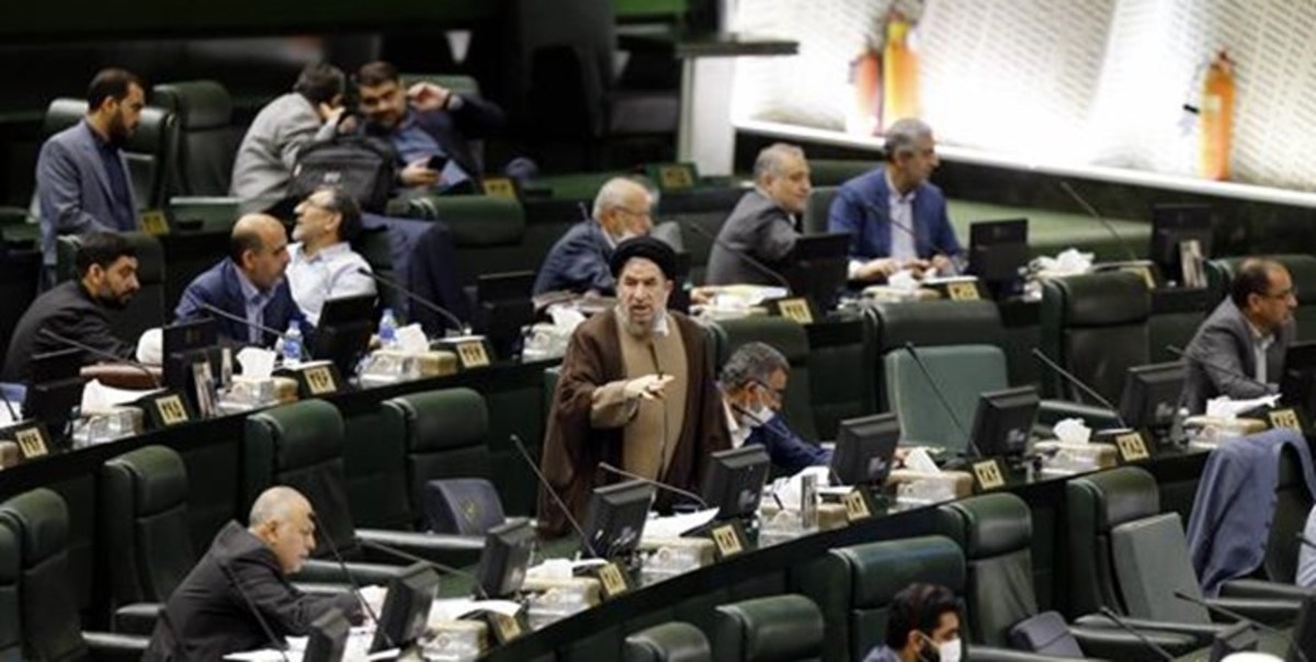 تجلیل نمایندگان مجلس از دیوان محاسبات برای ارائه به‌موقع گزارش تفریغ بودجه